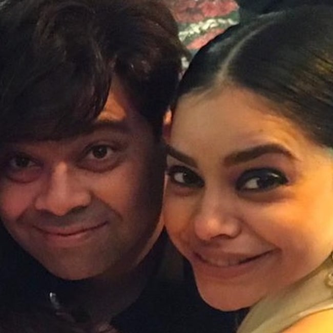 Kiku Sharda as seen in a picture with his co-star Sumona Chakravarti