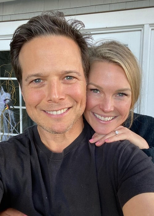 Scott Wolf as seen while taking a selfie with wife Kelley Limp