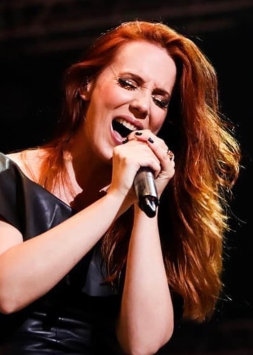 Simone Simons Height, Weight, Age, Family, Facts, Spouse, Biography