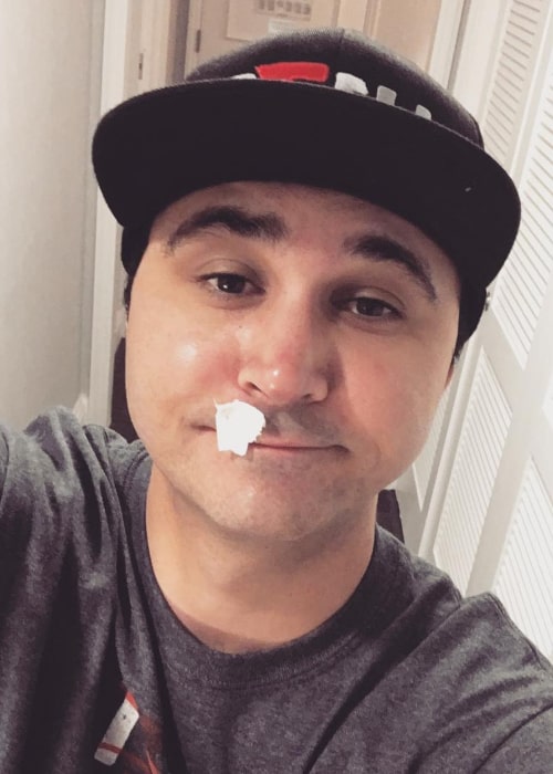 Summit1g in an Instagram Selfie from April 2018