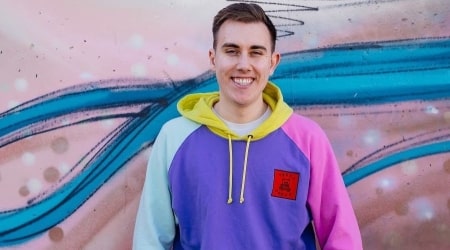 TheSmithPlays Height, Weight, Age, Body Statistics