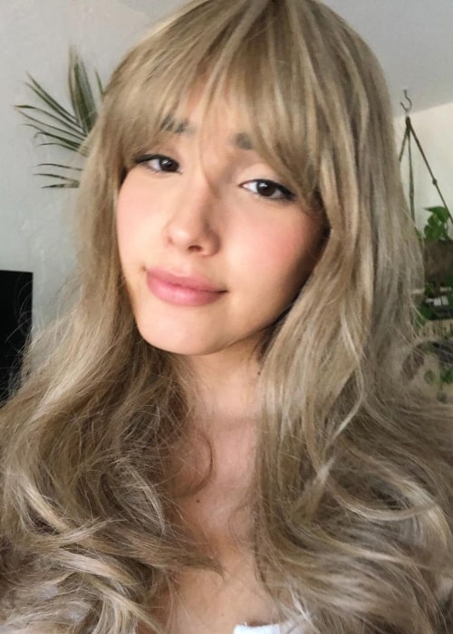 Zión Moreno in July 2020 enjoying a blonde day