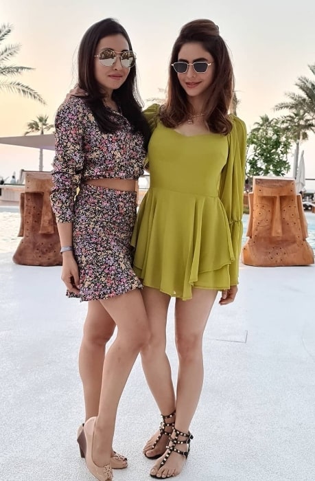 Aamna Sharif (Right) and Leisha Asnani in an Instagram post in December 2020