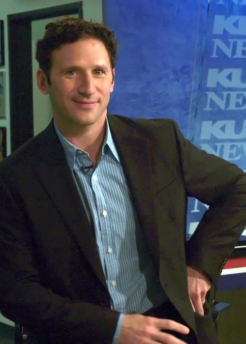 Mark Feuerstein at a television station waiting to be interviewed about his new movie 'Defiance'