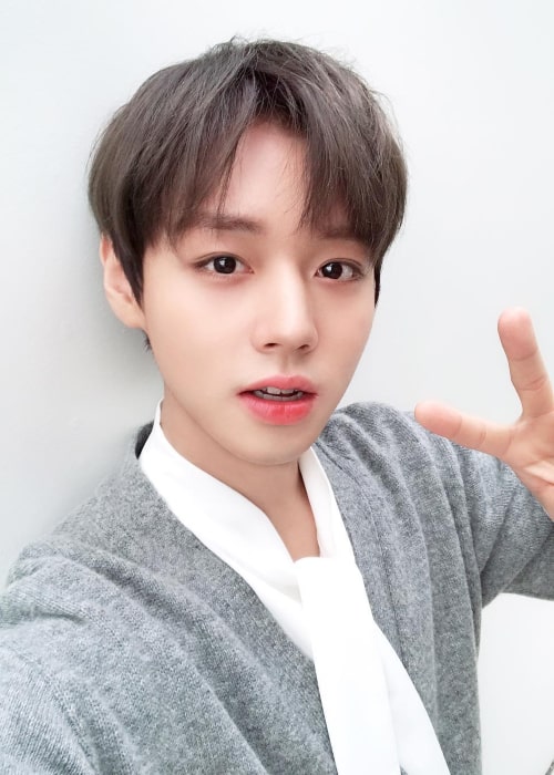 Park Ji-hoon in an Instagram selfie from Jaruary 2019