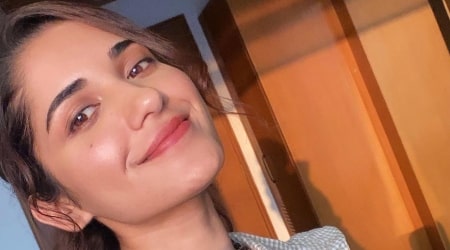 Ruhani Sharma Height, Weight, Age, Boyfriend, Family, Facts, Biography