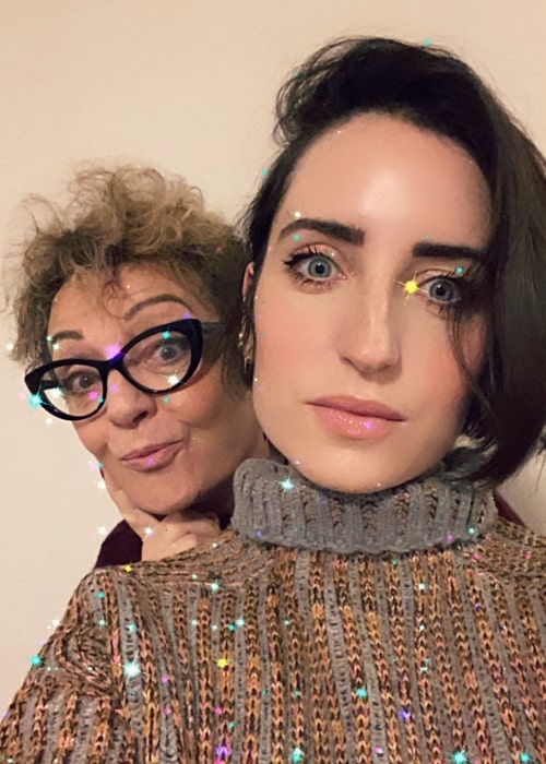 Zoe Lister-Jones as seen while clicking a selfie with her mother in an Instagram post in January 2021