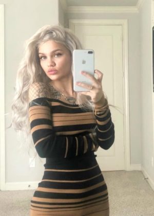 Amina Blue Height, Weight, Age, Boyfriend, Family, Facts, Biography