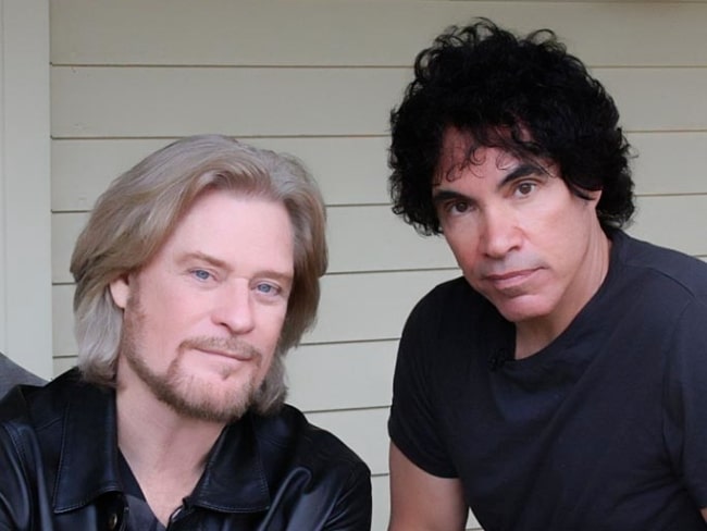 Daryl Hall (Left) and John Oates in October 2008