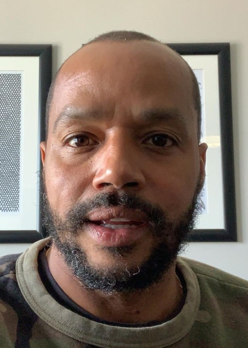 Donald Faison in an Instagram selfie from March 2021