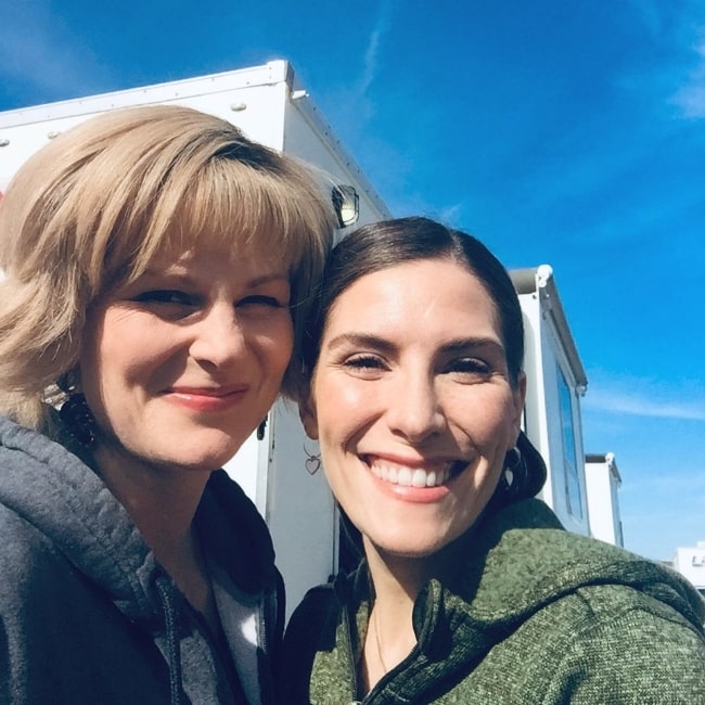 Jennifer Robertson (Left) and Sarah Levy in an Instagram post in September 2020