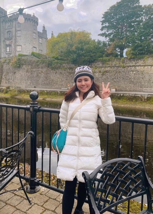 Kiaraakitty as seen in a picture that was taken at the Kilkenny Castle in October 2020