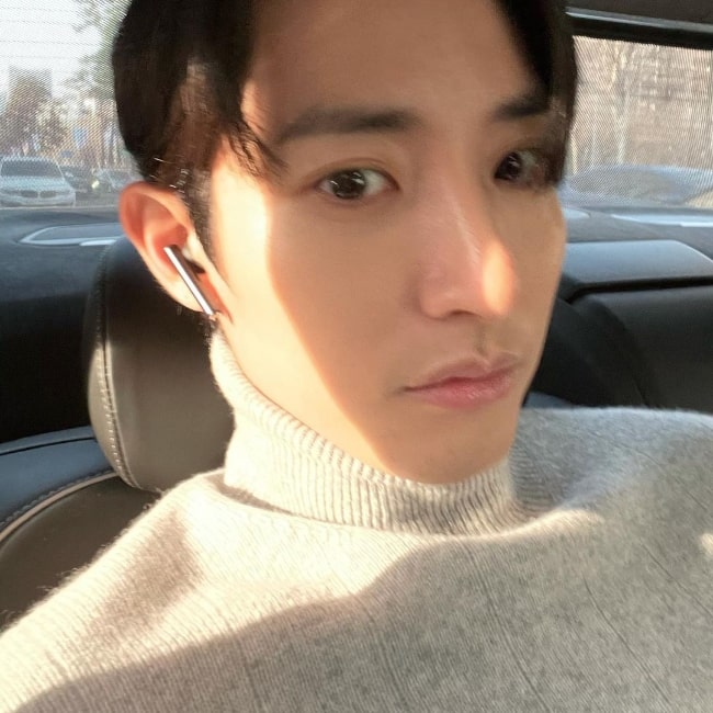 Lee Soo-hyuk as seen while taking a selfie in February 2021