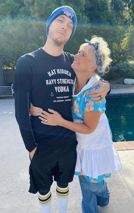 Stormie Lynch and Riker Lynch in an Instagram post in November 2020
