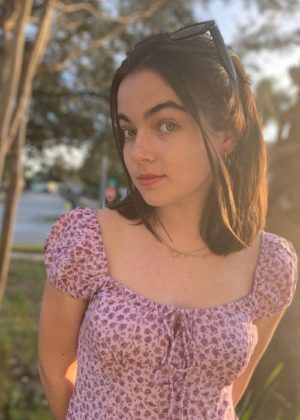 Taegen Burns Height, Weight, Age, Boyfriend, Biography, Family, Facts