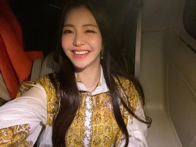 Yujeong as seen while smiling in a selfie in February 2020