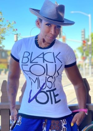 Adrienne-Joi Johnson Height, Weight, Age, Boyfriend, Biography, Facts