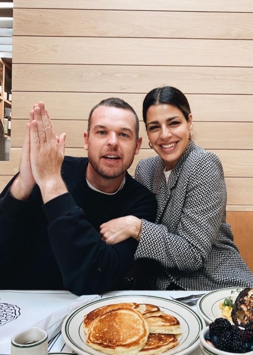 Brooke Fraser as seen in a picture with her beau Scott Ligertwood at Jon & Vinny's Restaurant in March 2021