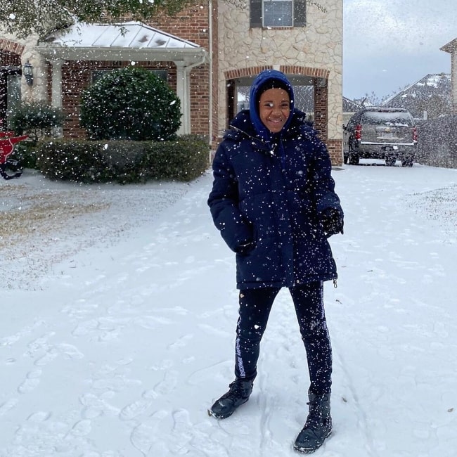 Camryn Jones pictured while enjoying the snow in Texas, United States in February 2021