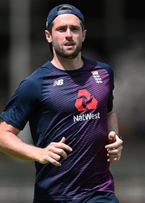 Chris Woakes Height, Weight, Family, Spouse, Education, Biography