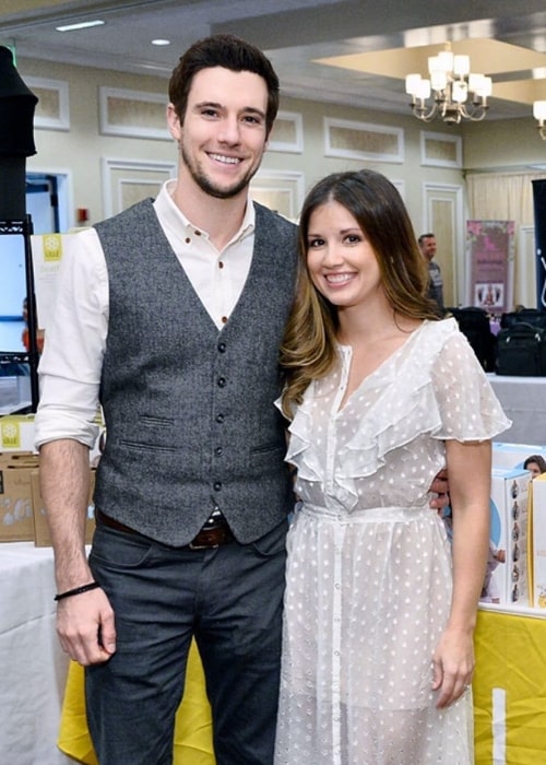 Drew Roy as seen while posing for a picture with wife Renee Gardner in November 2017