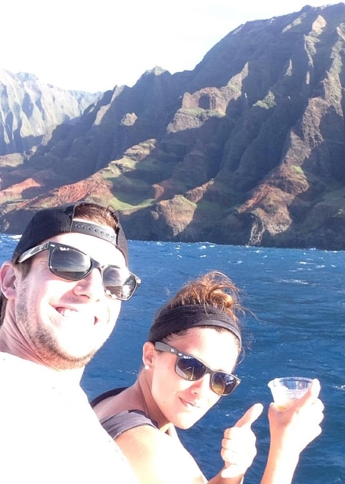 Drew Roy clicking a selfie with Renee Gardner in December 2015