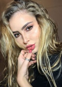 Elena Kamperi Height, Weight, Age, Boyfriend, Facts, Biography