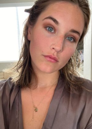 Ellie Woods Height, Weight, Age, Spouse, Facts, Biography