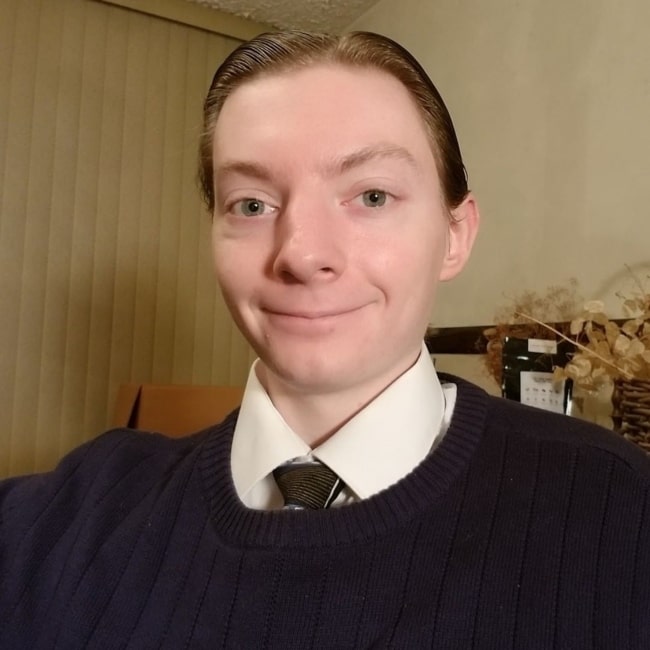 IAmReviewbrah as seen in a selfie that was taked in January 2020