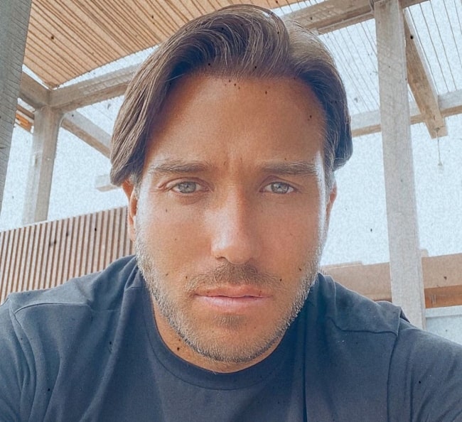 James Lock wishing everyone a happy Easter in April 2021