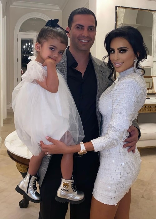 Lilly Ghalichi as seen in a picture that was taken with her beau Dara Mir and daughter Alara Mir in March 2021