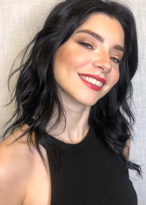 Merve Boluğur as seen while smiling for a selfie in September 2019