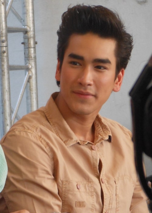 Nadech Kugimiya as seen while signing for Thaitv3 Calendars 2013