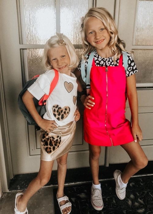 Paislee Nelson and her sister PresLee Nelson as seen in a picture that was taken in August 2019