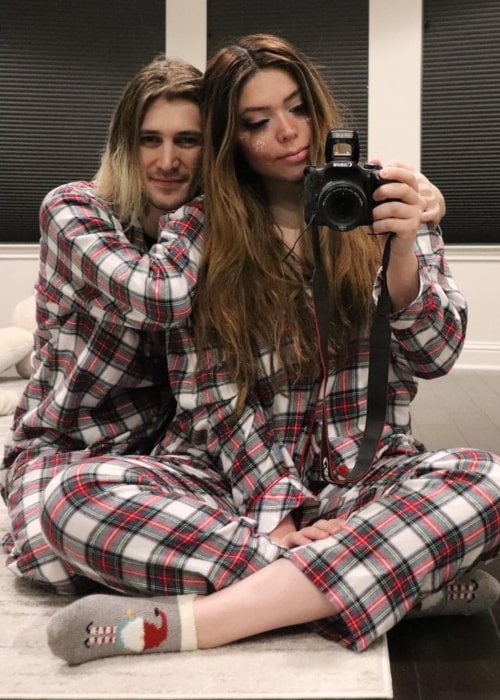 AdeptTheBest and her beau Twitch streamer and internet personality xQc in December 2020