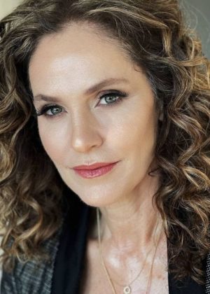 Amy Brenneman Height, Weight, Age, Spouse, Children, Facts, Biography