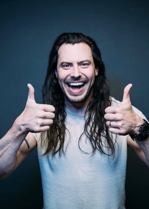 Andrew W. K. como visto no Instagram Post, em Maio de 2020