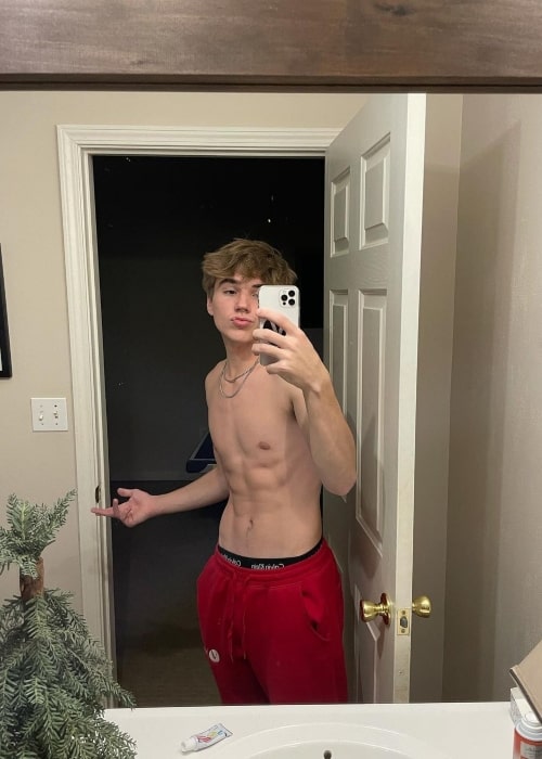 Bryce Parker as seen in a shirtless selfie that was taken in December 2020