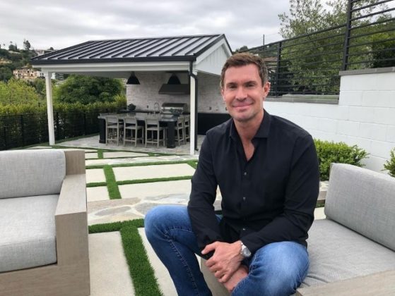 Jeff Lewis Smiling For A Picture In An Instagram Post In April 2020 559x420 