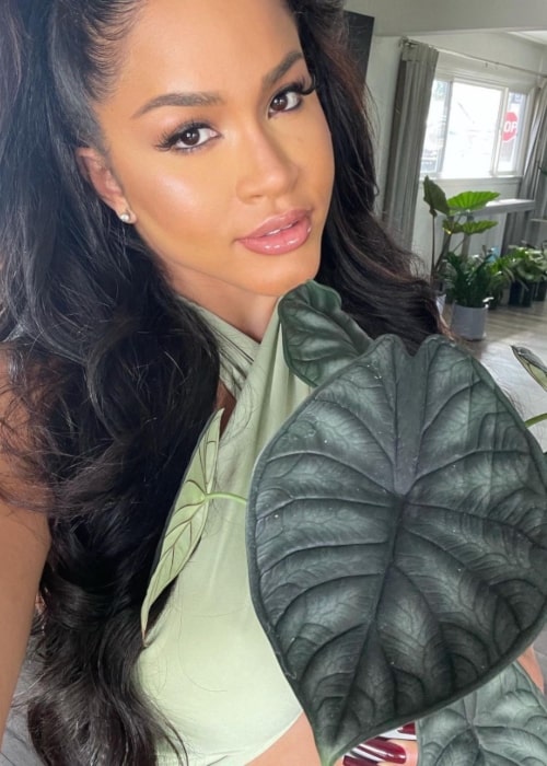 Rosa Acosta enjoying being the mother of dragons in March 2021