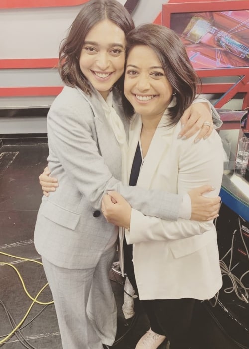 Sayani Gupta in a picture with journalist Faye D'Souza in September 2019