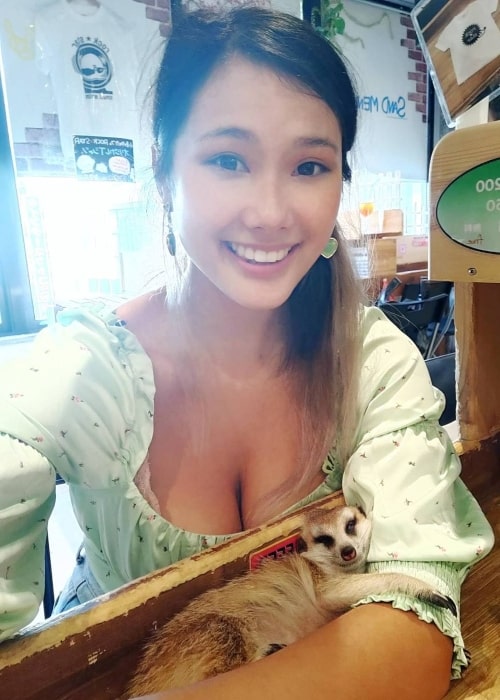 imjasmine as seen in a selfie with a meercat named Katsuo Osaka, Japan in August 2020