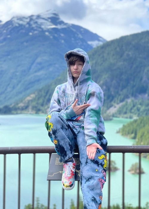 FaZe H1ghSky1 as seen in a picture that was taken at Diablo Lake Vista Point in June 2021