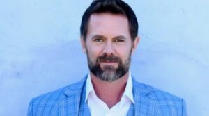 Garret Dillahunt