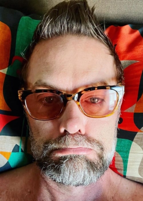 Garret Dillahunt showing his pillow hair on a Sunday morning in March 2021