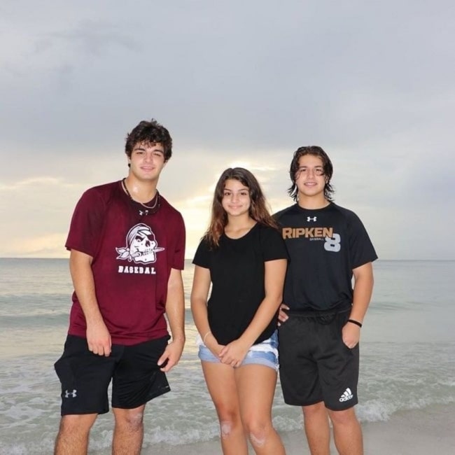 Kendry Alonso along with his sister Keilly and older brother Kevin in a picture that was taken in the past