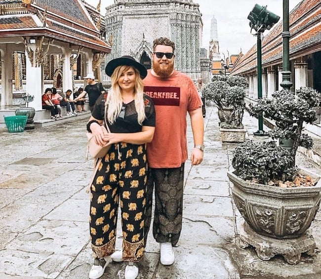 Little Kelly exploring Thailand with her sweetheart in November 2018