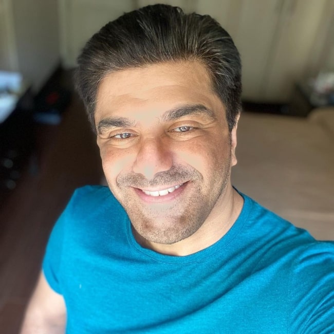 Samir Soni as seen while taking a selfie in March 2021