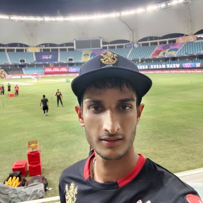 Shahbaz Ahmed as seen while taking a selfie at Dubai International Cricket Stadium in September 2020