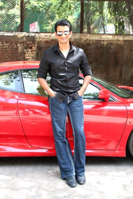 Sharman Joshi as seen while promoting 'Ferrari Ki Sawaari' at IIFA 2012